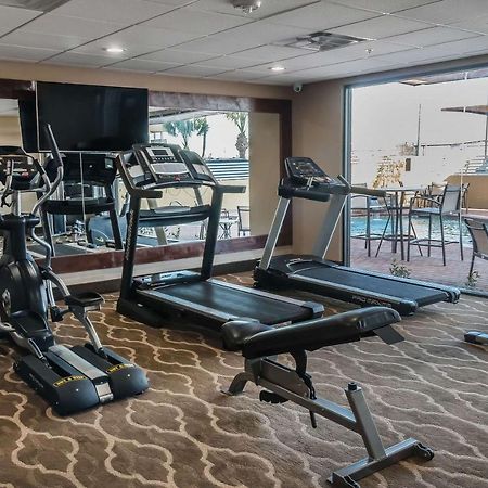 Mainstay Suites Единбург Екстериор снимка